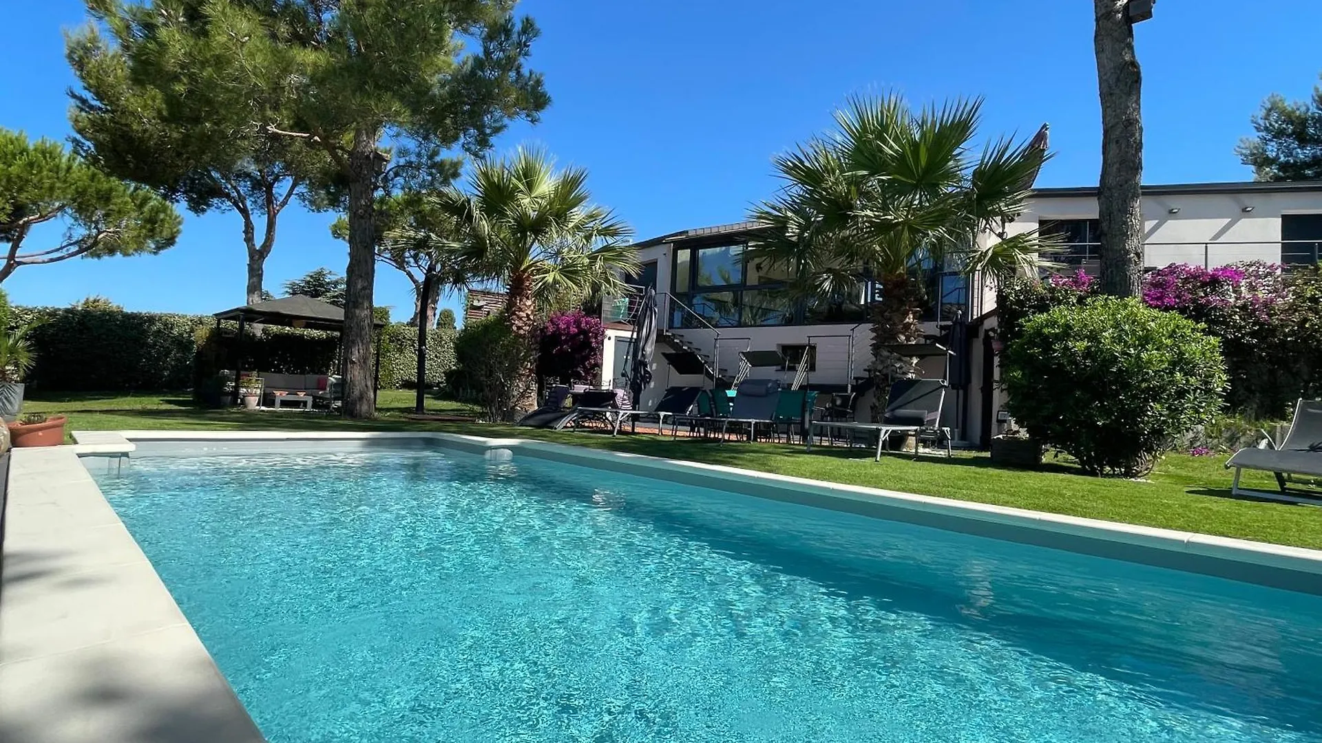 L'Escale Cote Bleue B&B And Spa Sausset-les-Pins