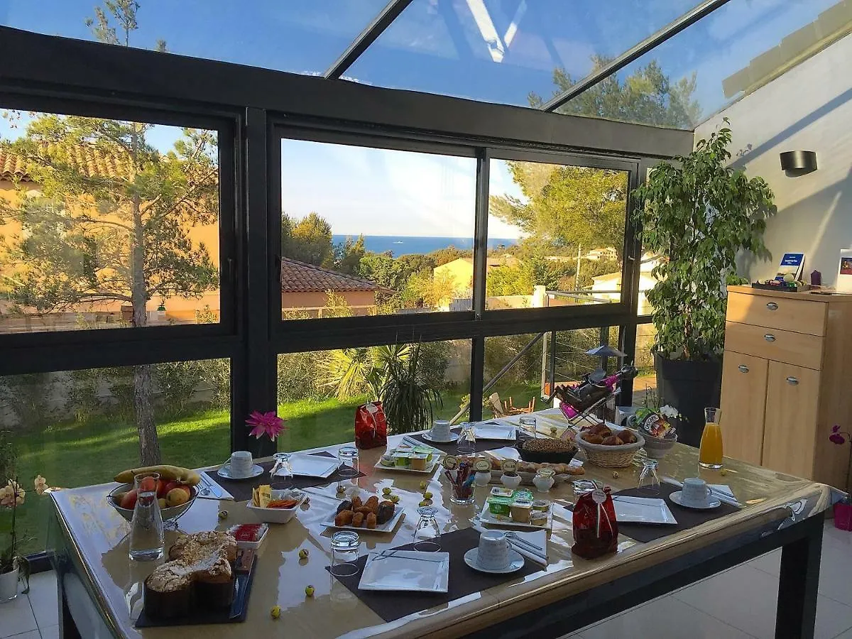 Гостевой дом L'Escale Cote Bleue B&B And Spa Соссе-ле-Пен