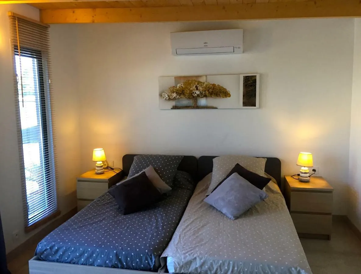 Гостевой дом L'Escale Cote Bleue B&B And Spa Соссе-ле-Пен