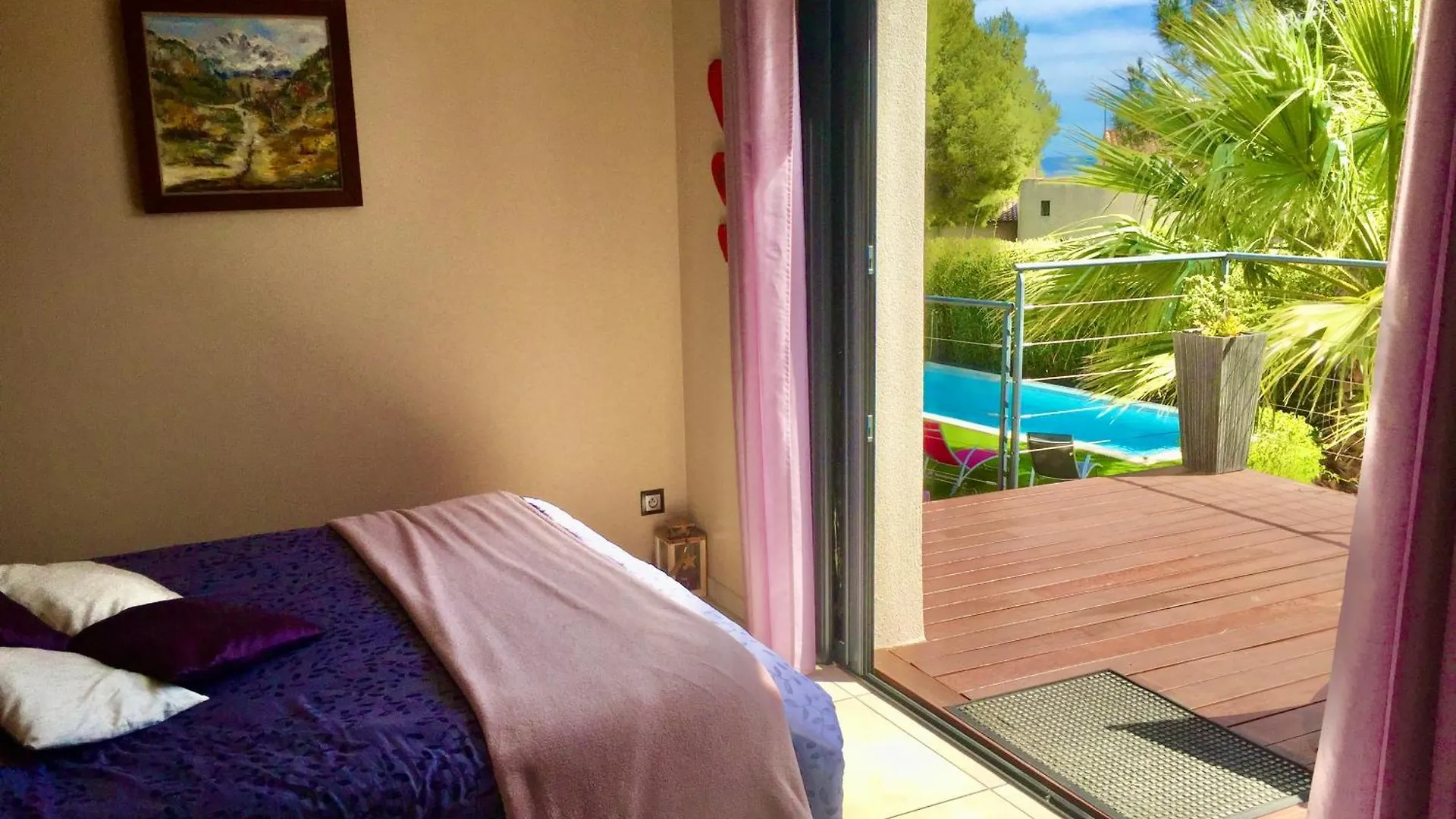 L'Escale Cote Bleue B&B And Spa Sausset-les-Pins France